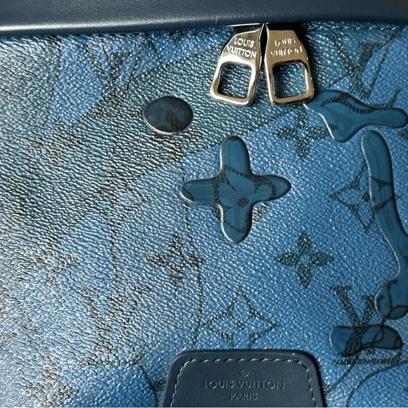 Louis Vuitton Blue Monogram Embossed Leather Shoulder Bag - Picture 2 of 16